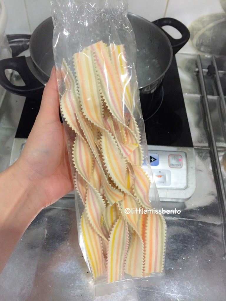 Colourful Rainbow Pasta (1)