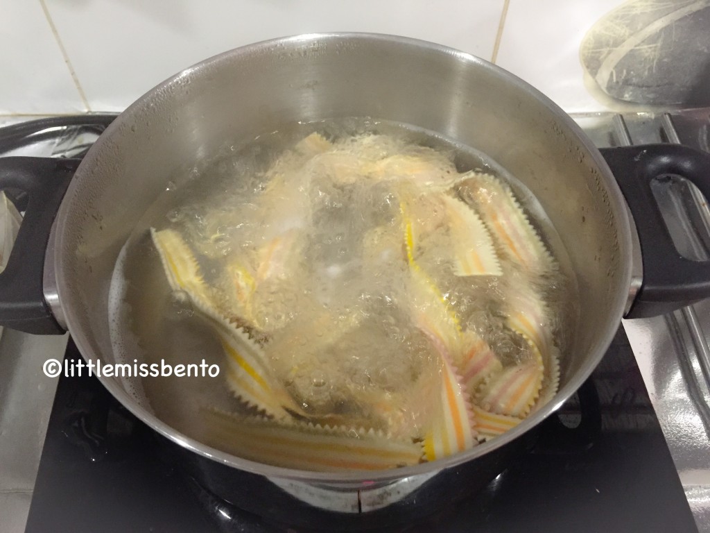 Colourful Rainbow Pasta (2)