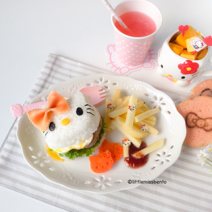 Hello Kitty Burger Foodart (4)