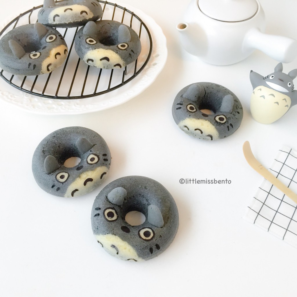 Totoro doughnuts (4)