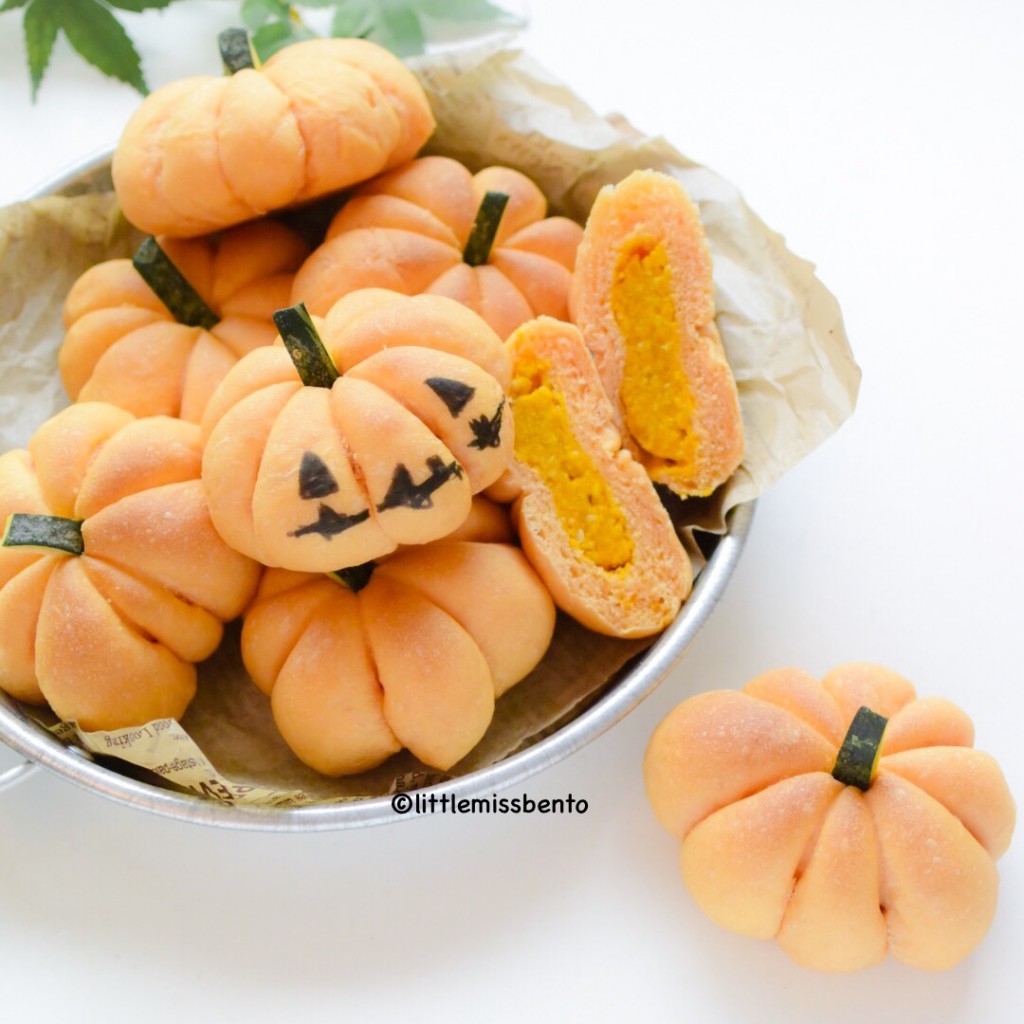Pumpkin Bread Recipe for Halloween (2)